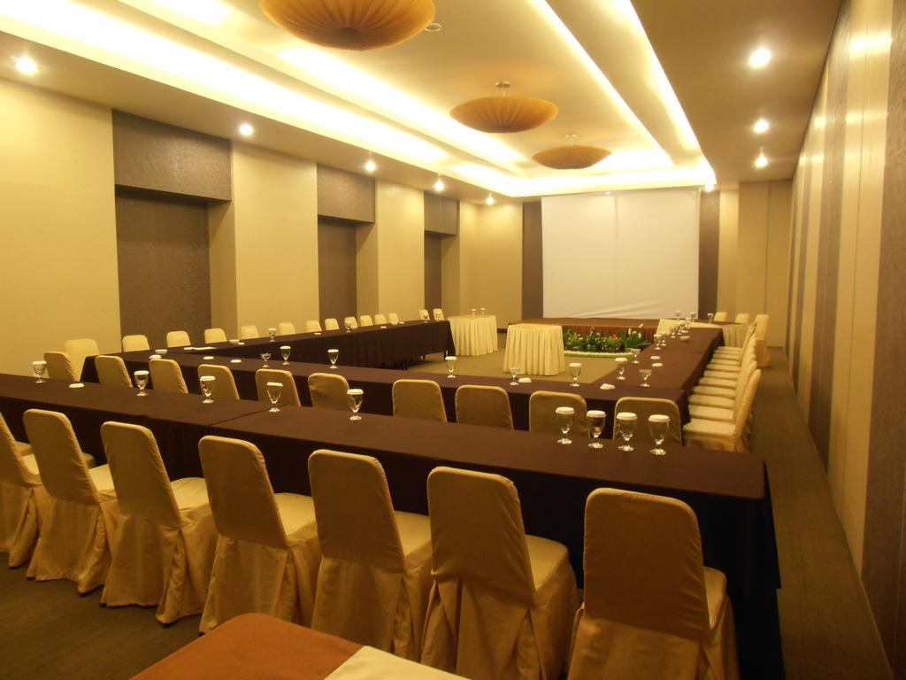 โรงแรมอมาริส บันจาร์ บันจาร์มาซิน ภายนอก รูปภาพ